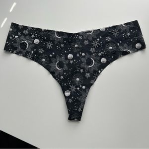 Victorias Secret No-show thong, NWOT.
